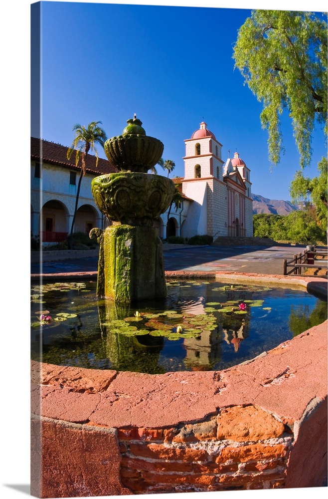 Spanish fountain at the Santa Barbara Mission (Queen of the missions), Santa Barbara, California USA.