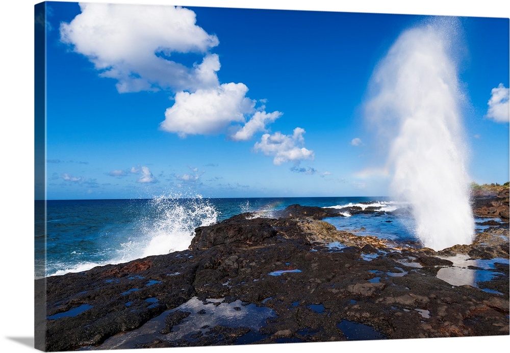 Spouting Horn, Po'ipu area, Island of Kauai, Hawaii USA