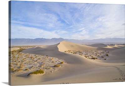 Stovepipe Wells sand dunes in Death Valley National Park, California