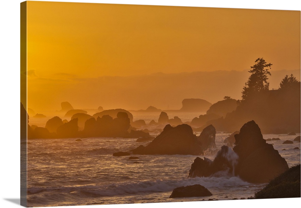 Sunset and sea stacks along the Northern California coastline, Crescent City