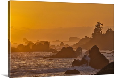 Sunset And Sea Stacks Along The Northern California Coastline, Crescent City