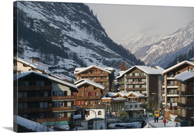 Switzerland, Wallis, Valais, Zermatt: Ski Chalets