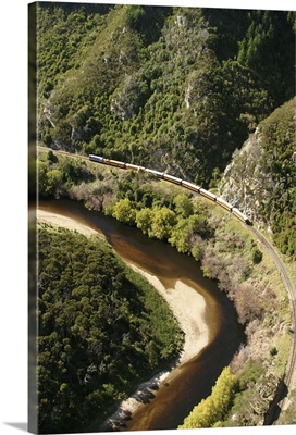 Taieri Gorge Train, Taieri Gorge, near Dunedin - aerial