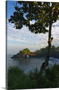 Tanah Lot at sunrise, Bali island, Indonesia image thumbnail