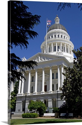 The California State Capitol building in Sacramento, California, USA
