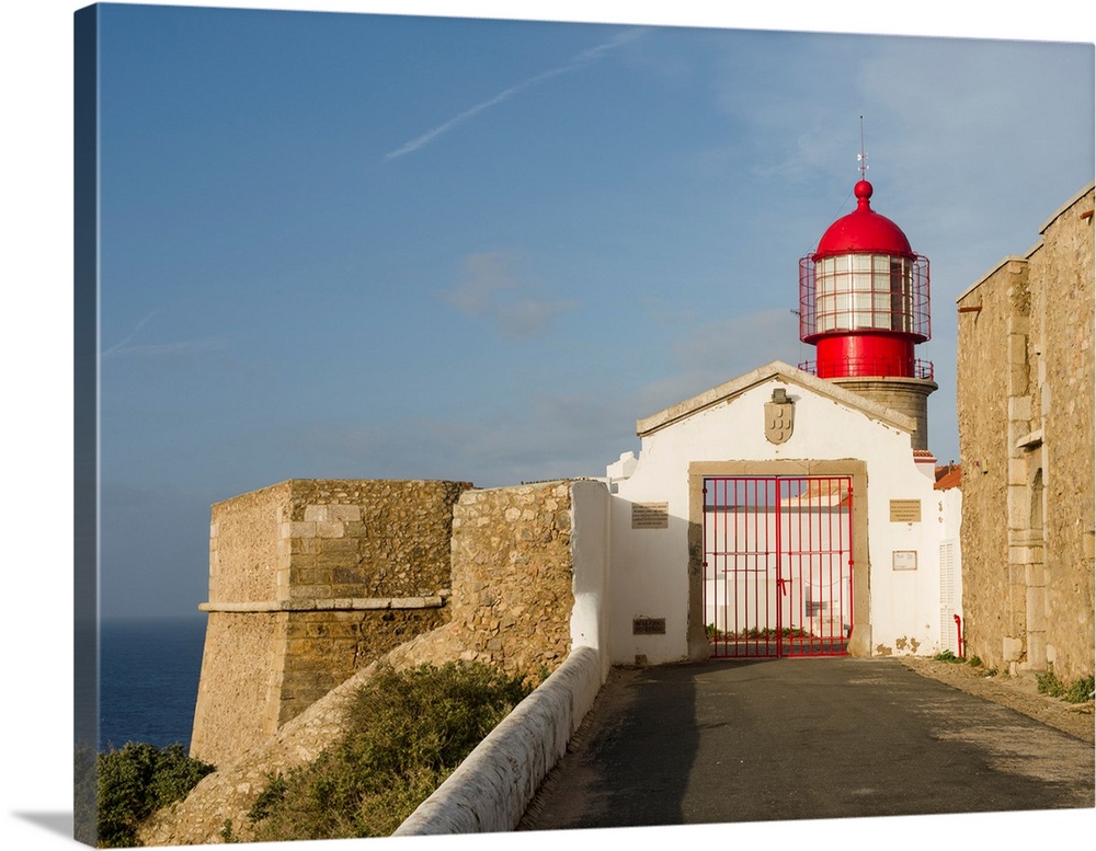 Cabo de Sao Vincente (Cape St. Vincent) with its lighthouse at the rocky coast of the Algarve in Portugal. Europe, Souther...