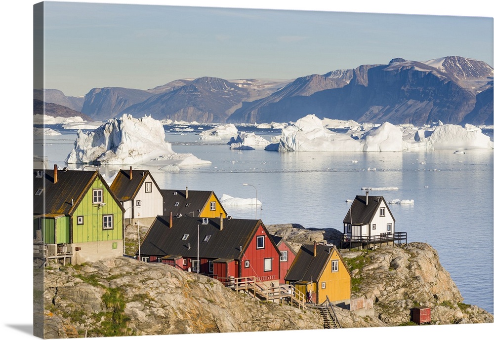 Town of Uummannaq, northwest Greenland, located on an island in the Uummannaq Fjord System, Nuussuaq Peninsula in the back...
