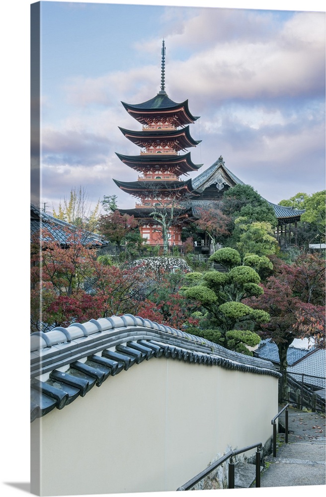 Japan, Miyajima, Toyokuni Shrine Pagoda