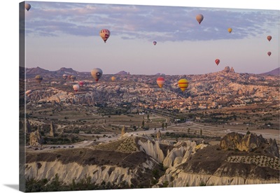Turkey, Cappadocia, Hot Air Ballooning in Turkey, Goreme Valley, near Cappadocia