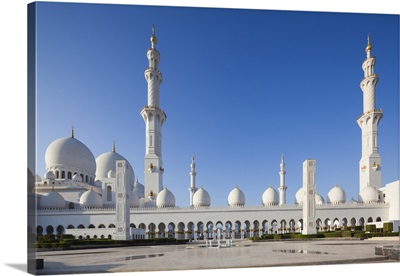 UAE, Abu Dhabi, Sheikh Zayed Bin Sultan Mosque, Exterior