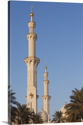 UAE, Abu Dhabi, Sheikh Zayed Bin Sultan Mosque, Exterior, Dawn