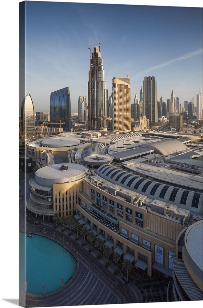 UAE, Dubai, Downtown Dubai, Dubai Mall, elevated view