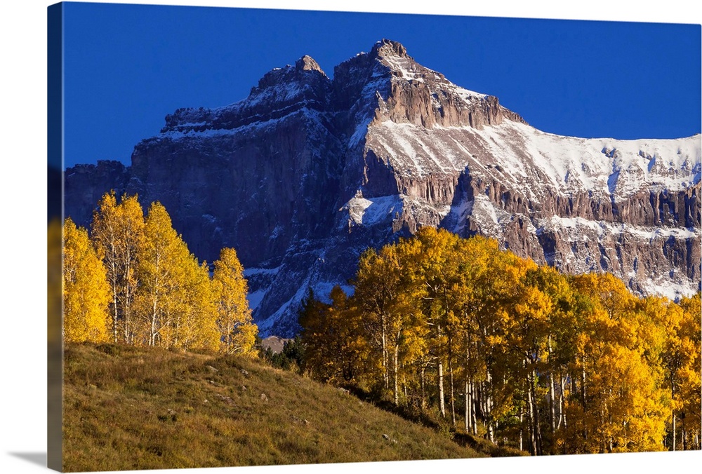 USA, Colorado, San Juan Mountains. Mountains and autumn landscape.