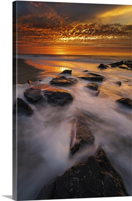 USA, New Jersey, Cape May National Seashore, Sunrise On Ocean Shore