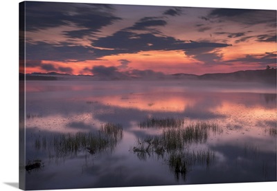 USA, New York, Adirondack State Park, Sunrise On Raquette Lake