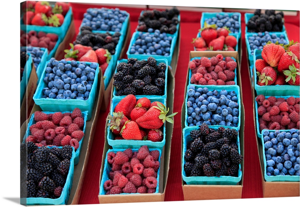 USA, Oregon, Portland. Display of berries at Farmers Market.