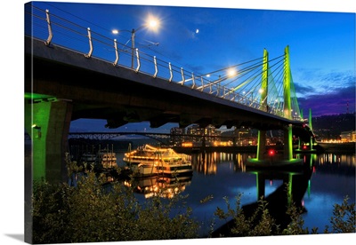 USA, Oregon, Portland, Tilikum Bridge Crossing And The Portland Spirit Boat