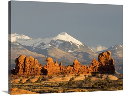 Utah, Arches National Park, Rock Formations And La Sal Mountains