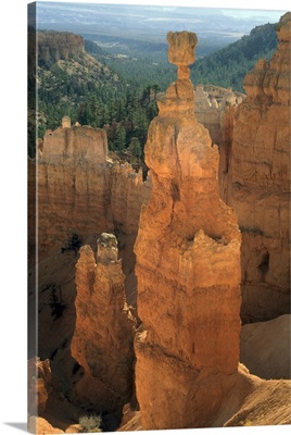 Utah, Bryce Canyon National Park, detail of Hoodoos, eroded lake sediments