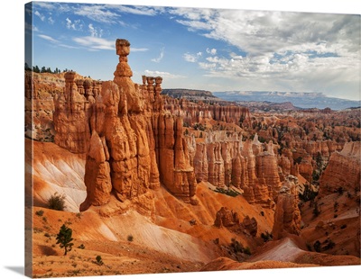 Utah, Bryce Canyon National Park. Thor's Hammer rises above other hoodoos