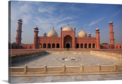 View of Badshahi Masjid, Lahore, Pakistan