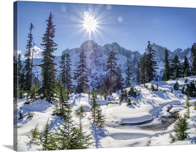 Washington, Alpine Lakes Wilderness, Frozen Alpine Pond, Fresh Snow And Cascade Range