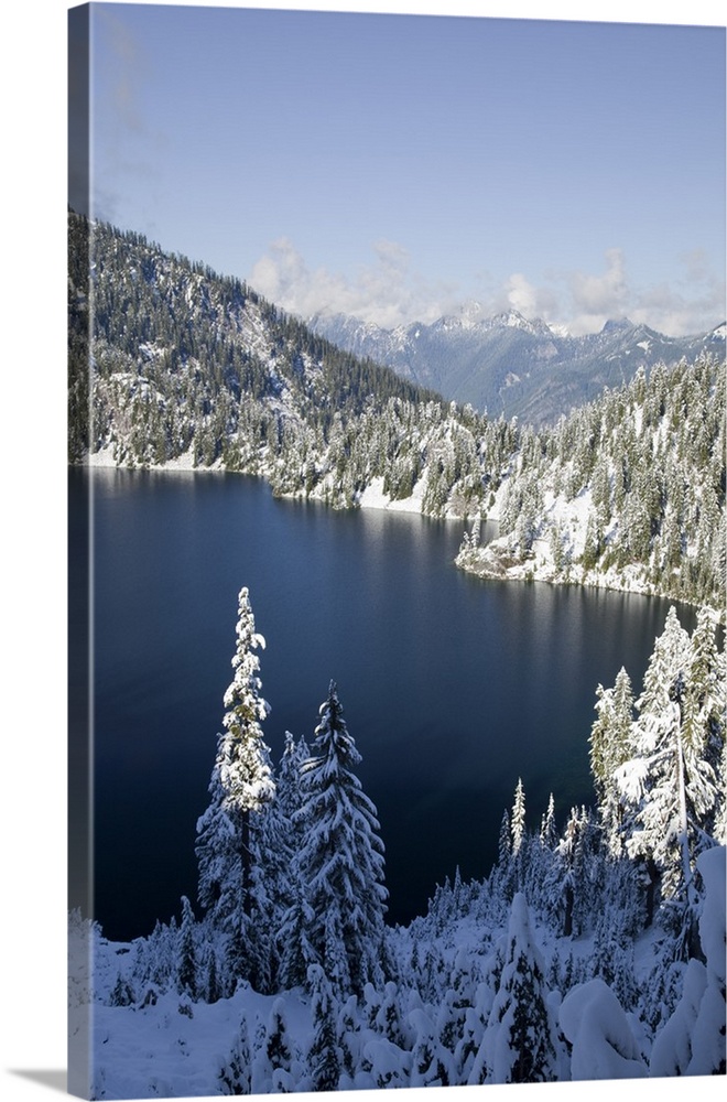 Washington, Alpine Lakes Wilderness, Snow Lake.
