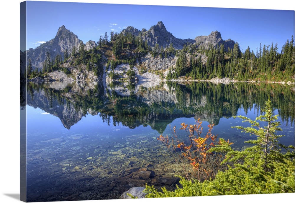 Washington, Alpine Lakes Wilderness, Gem Lake, with Chair Peak and Mount Roosevelt.