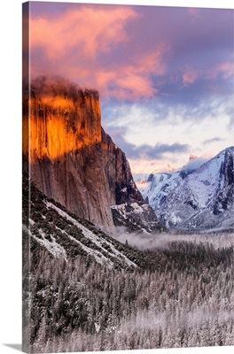 Winter Sunset Over Yosemite Valley From Tunnel View, Yosemite National Park, California