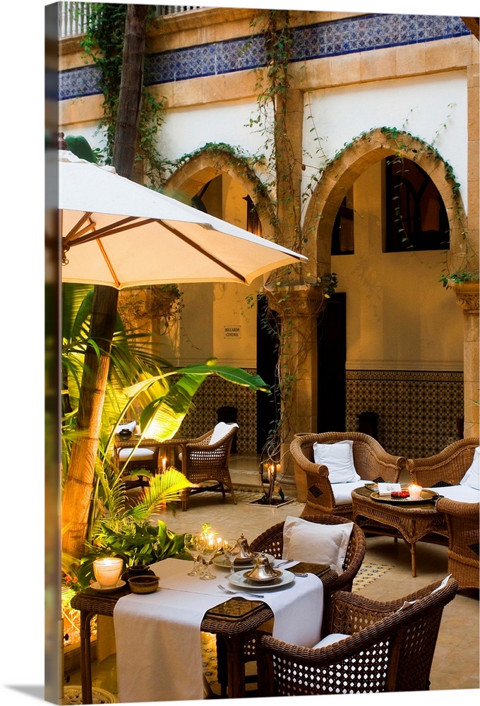 Morocco, Al-Magreb, Morocco, Essaouira, Heure Bleue Palais Hotel, courtyard