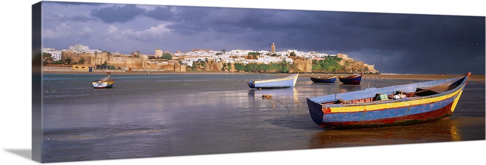 Africa, Morocco, Rabat, Bou Regreg river, view to Kasbah of the Oudayas