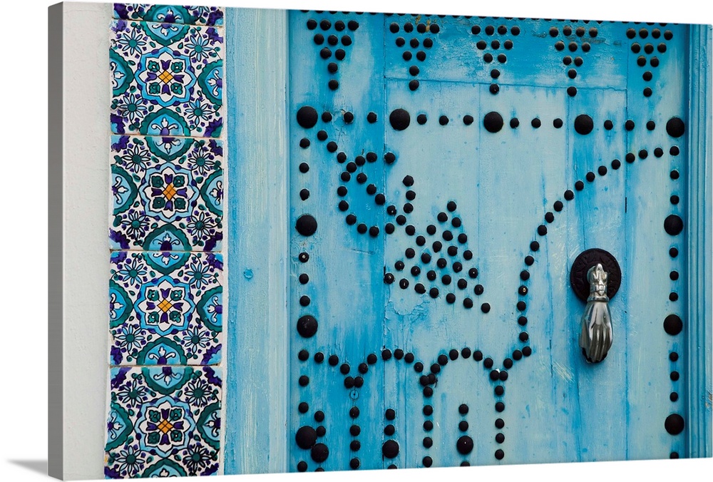 Africa, Tunisia, Medina, door detail