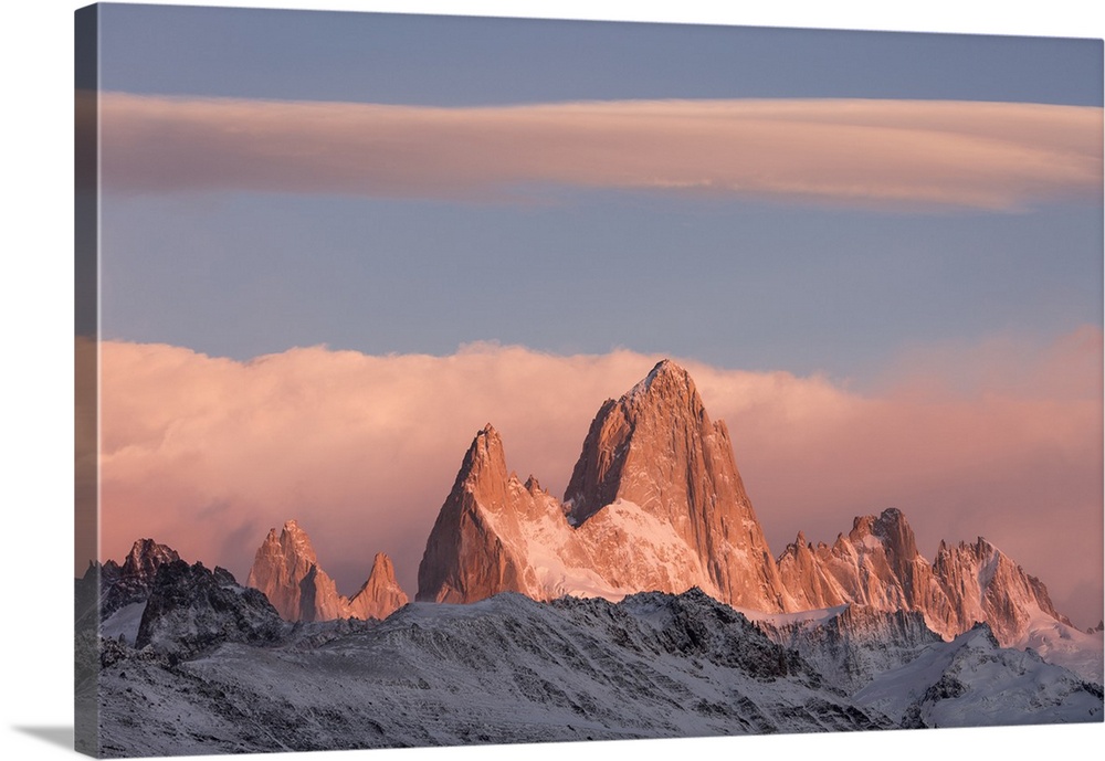 Argentina, Santa Cruz, El Chalton, Patagonia, Los Glaciares National Park, Fitz Roy seen from mirador el Condor