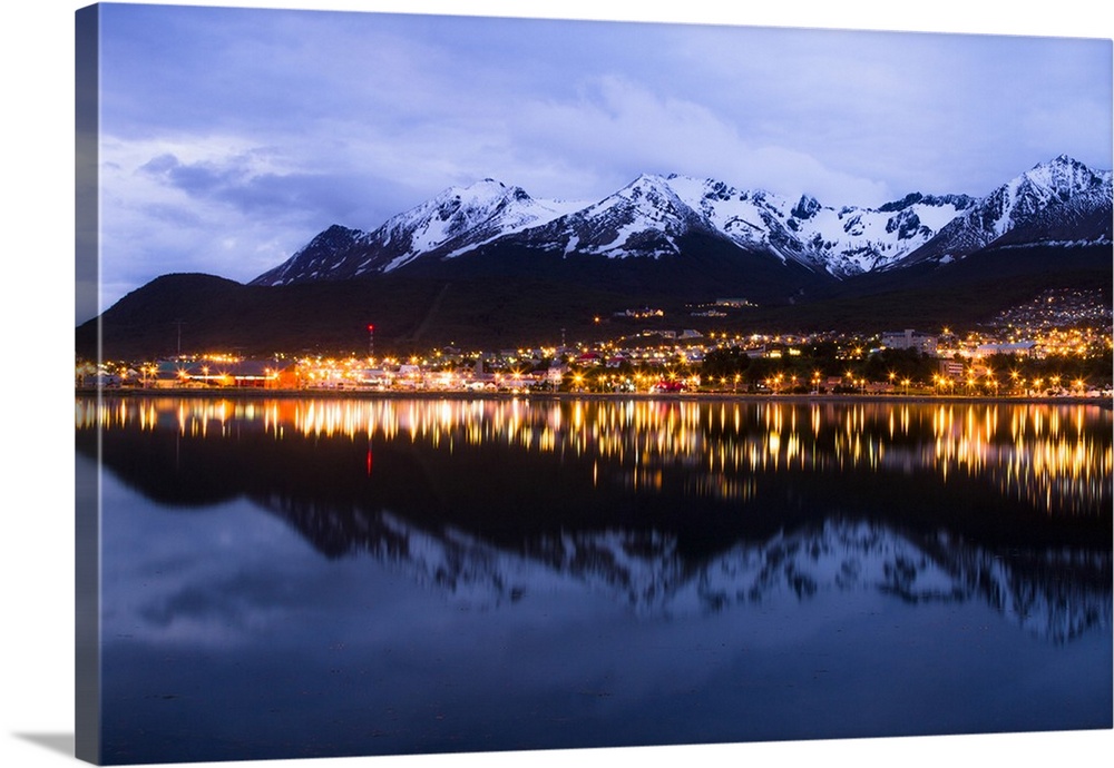 Argentina, Tierra del Fuego, Ushuaia, Patagonia, Andes, The harbor during the night.