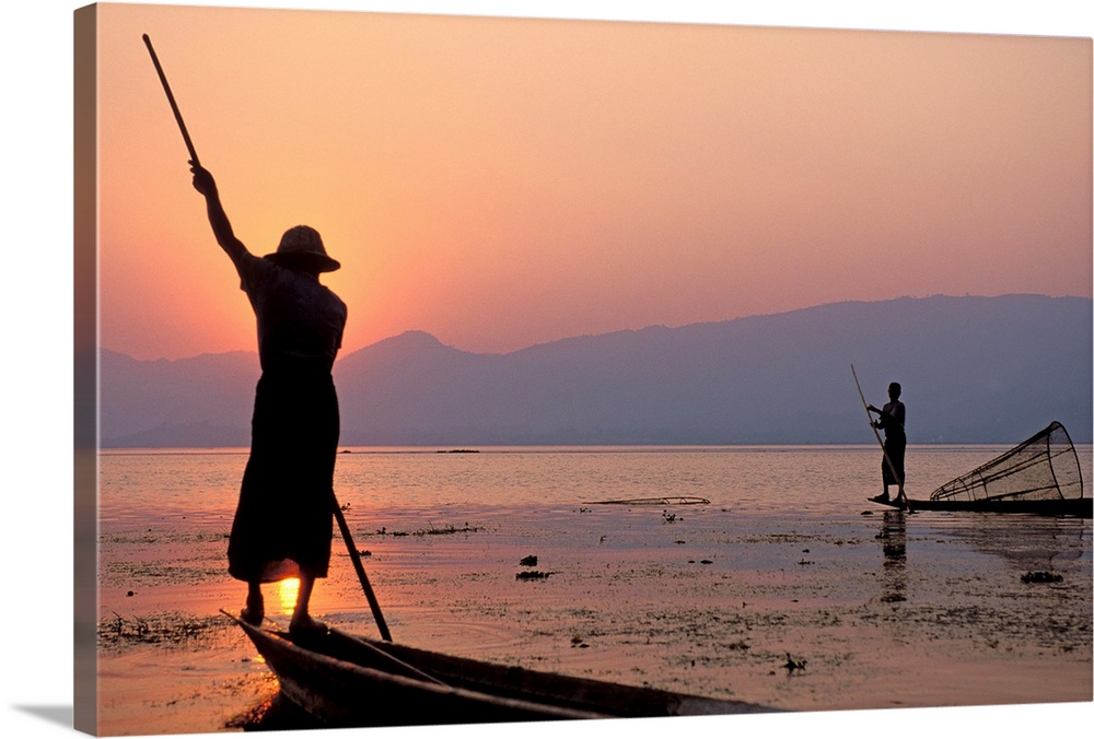 Myanmar (ex Birmanie) - Province de Shan - P.cheur sur le lac Inle // Myanmar (Burma)- Shan province - Fisher on the Inle ...
