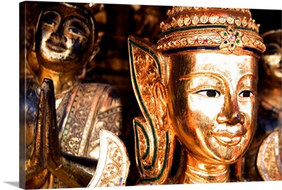 Asia, Thailand, Bangkok, Chatuchak weekend market, Buddhist statues