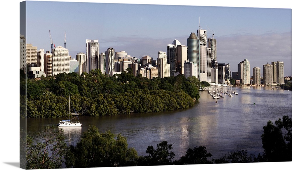 Australia, Queensland, Brisbane, View of the city's skyline and the Brisbane river from Kangaroo Point.