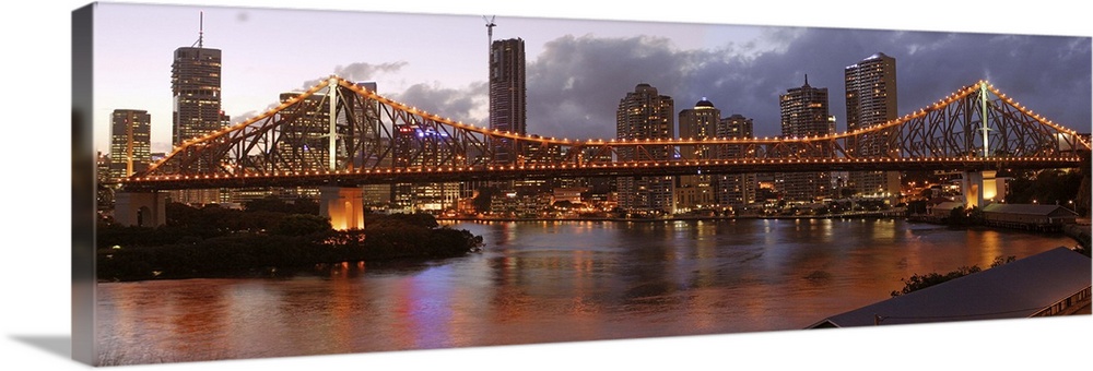 Australia, Queensland, Brisbane, Story Bridge at sunset