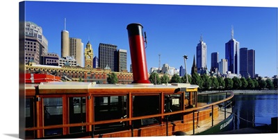 Australia, Victoria, Melbourne, Ferry boat and city