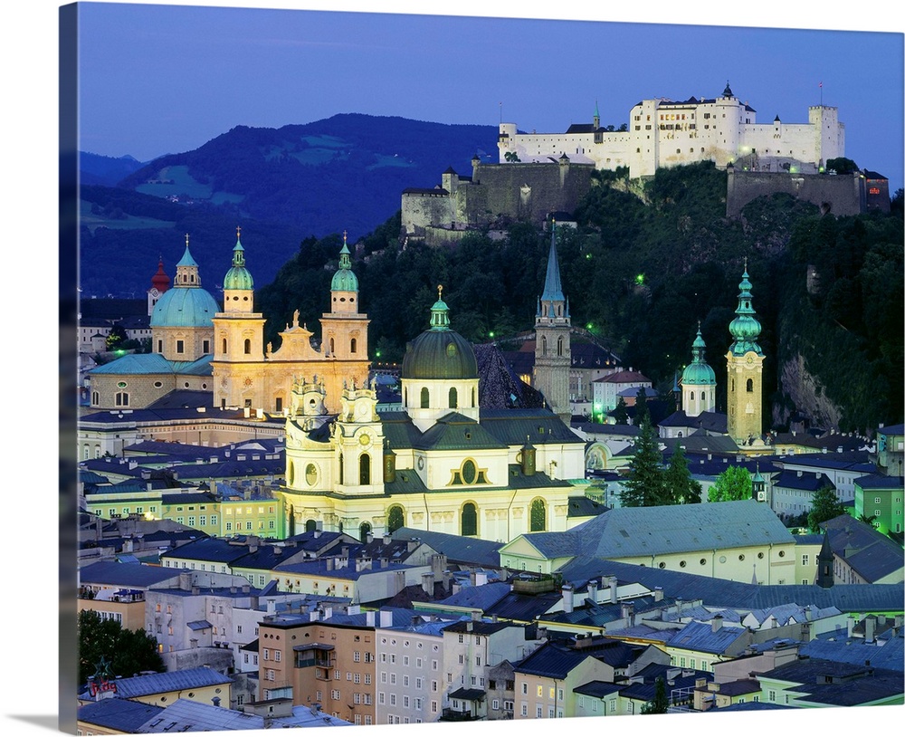 Austria, Salzburg, Old town and Hohensalzburg Fortress in background
