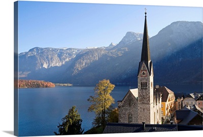 Austria, Salzkammergut, Hallstattersee lake, Hallstatt, Church