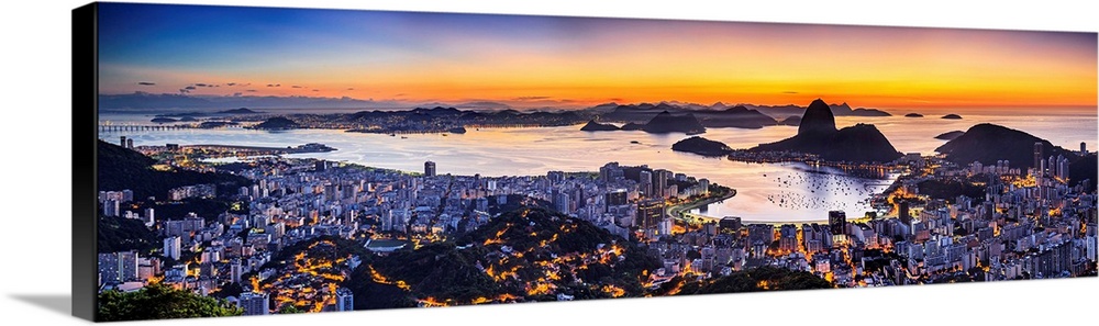 Brazil, Rio de Janeiro, Sugarloaf Mountain, Baia de Guanabara, Flamengo, Botafogo, Ponte Niteroi and Niteroi in the backgr...