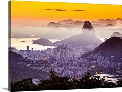 Brazil, Rio de Janeiro, Sugarloaf Mountain, Pao de Acucar Praia Vermelha