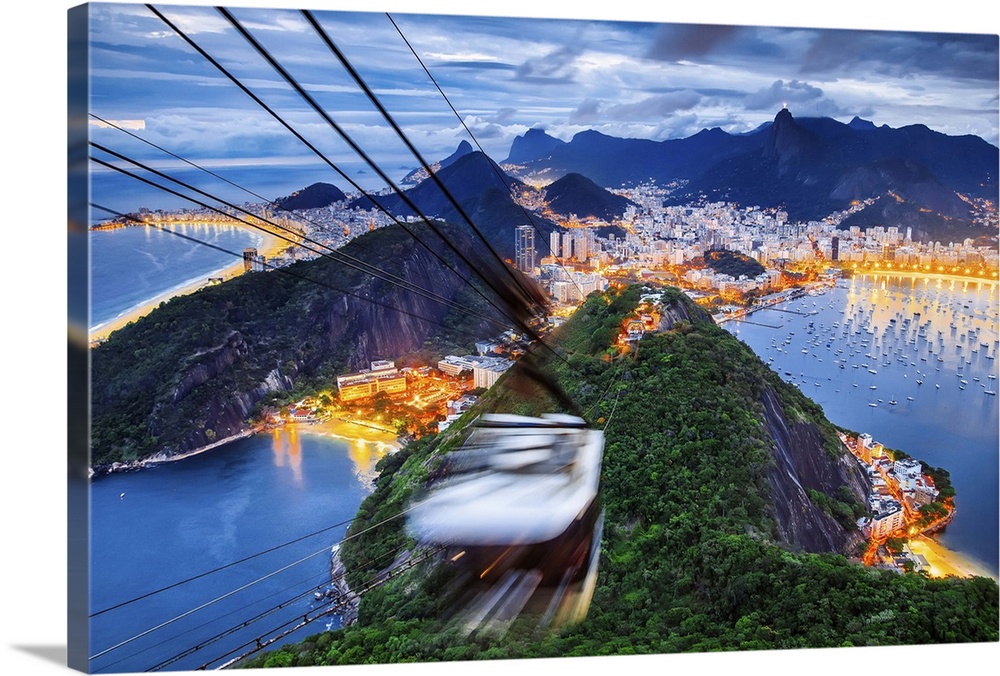 Brazil, Rio de Janeiro, Sugarloaf Mountain, Teleferico, view towards Guanabara Bay, Praia Vermelha, Copacabana Beach, Bota...