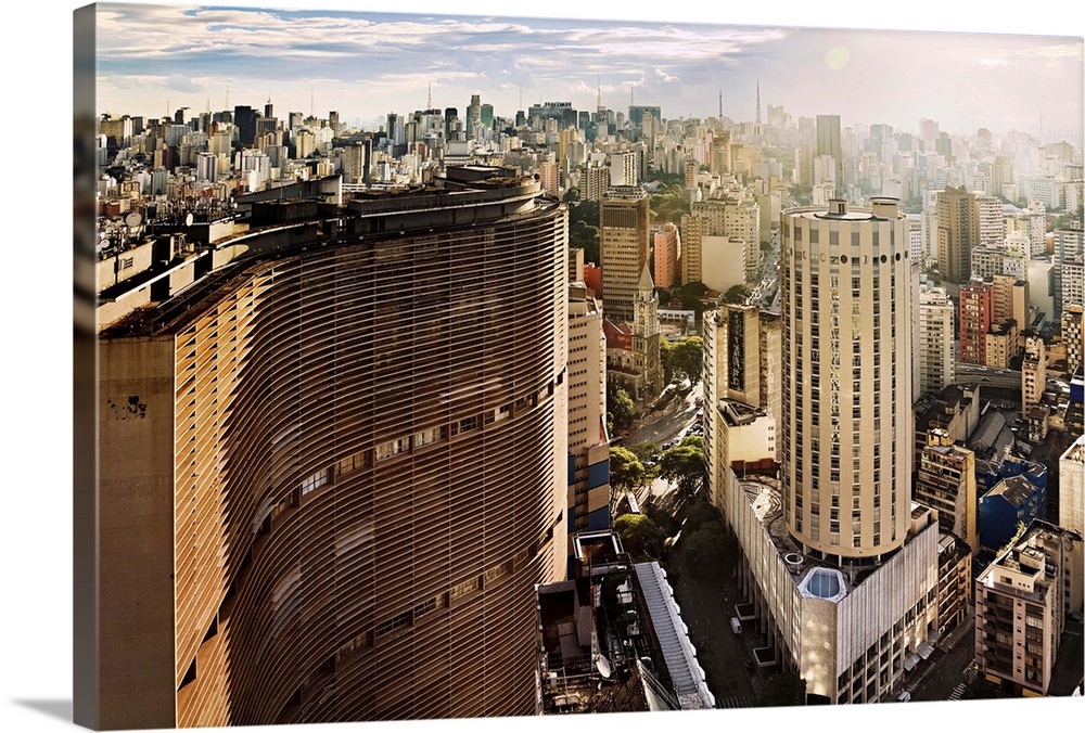 Brazil, S..o Paulo, San Paulo, Edif..cio Copan (Copan Building) by Oscar Niemeyer