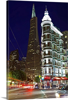 California, San Francisco, Columbus Tower and Transamerica Pyramid, night illuminated