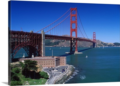 California, San Francisco, Golden Gate Bridge, The bridge and Fort Point