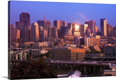 California, San Francisco, Skyline at dawn