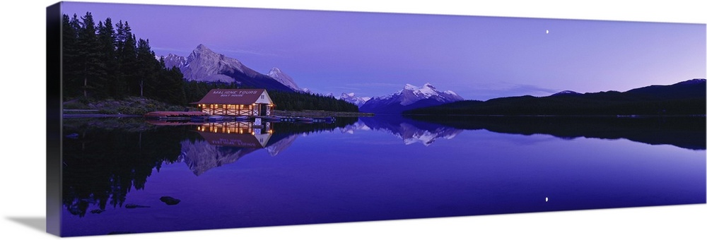 Canada, British Columbia, Jasper National Park, Maligne Lake