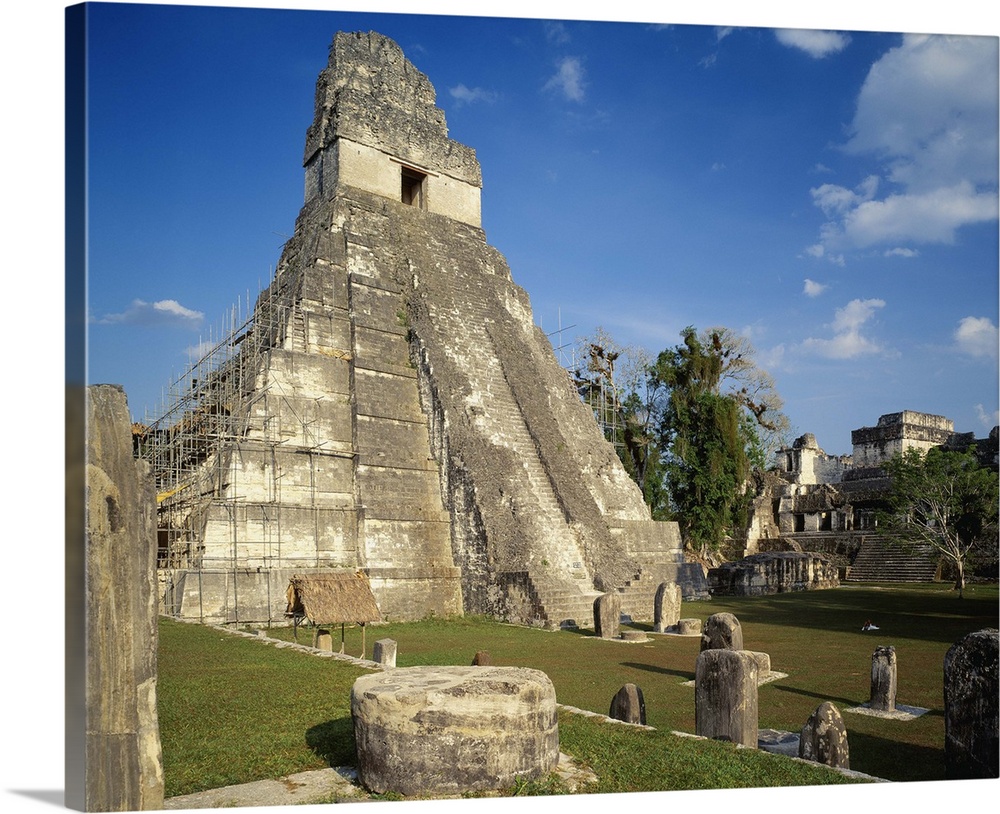 Central America, Guatemala, Tikal, Temple of the Grand Jaguar on the Great Plaza
